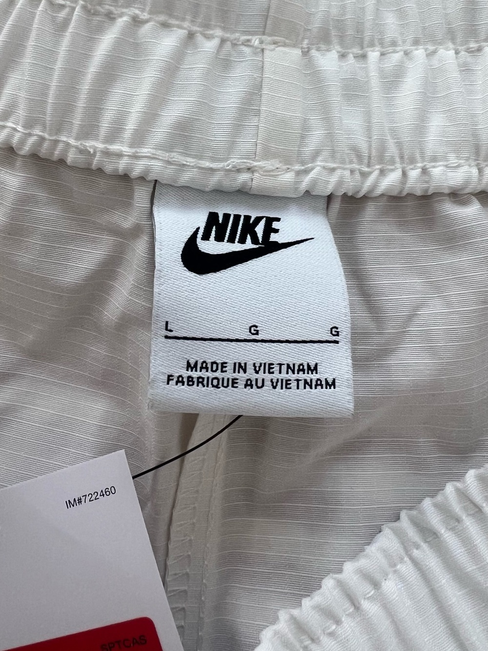 White Nike Shorts Women’s Large Cargo Deep Pockets Never Worn - Picture 5 of 7